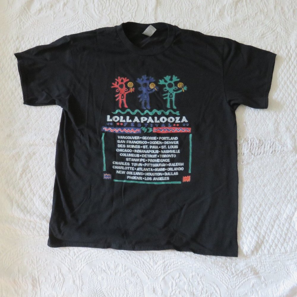 Lollapalooza 93 shirt, like new XL but fits like a large